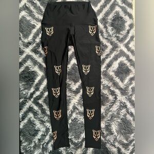 Electric Yoga Leggings Black Rose Gold Puma Lion Face Print Cat EUC Size S